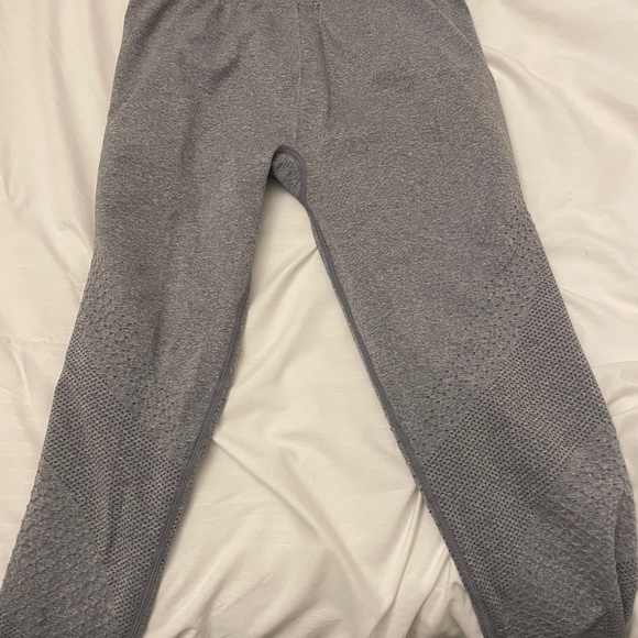 H&M Tights/Yoga Pants - Medium - Picture 1 of 2